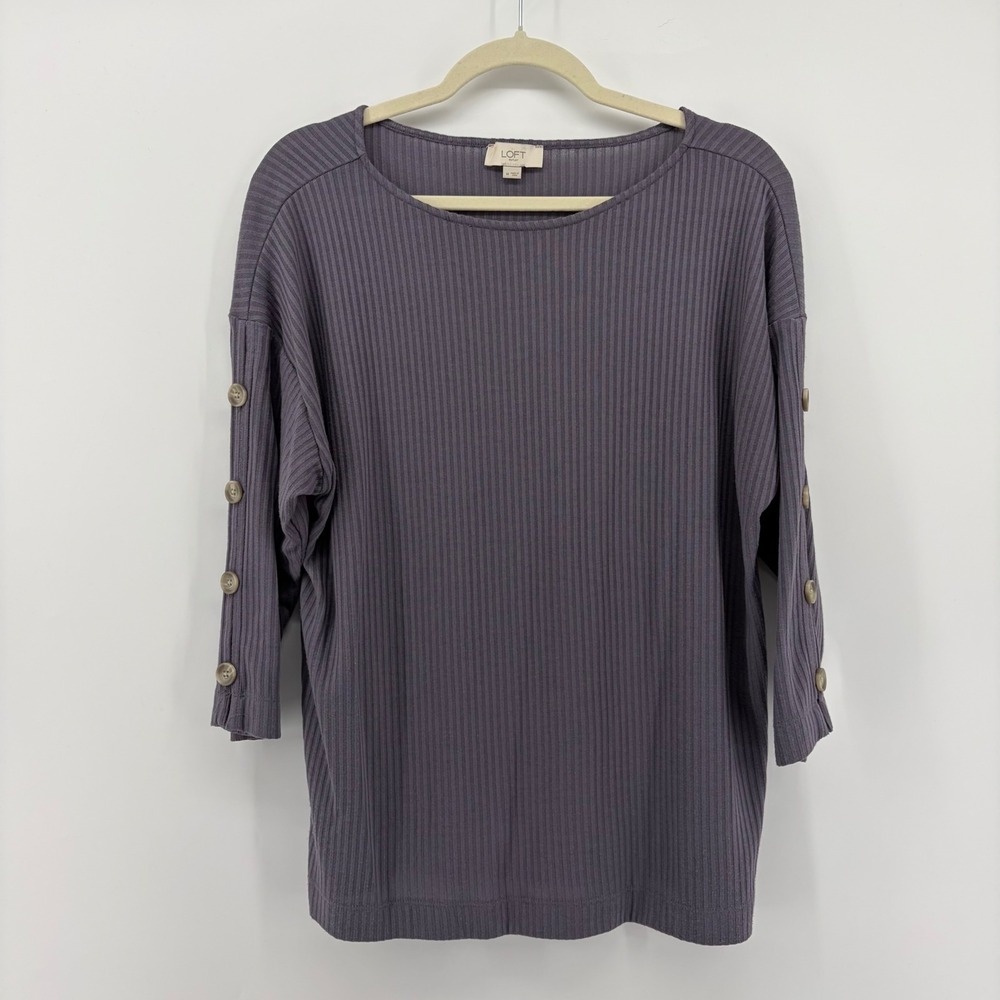LOFT Outlet Gray Ribbed Knit 3/4 Sleeve Top with Button Detail Women's Medium‎